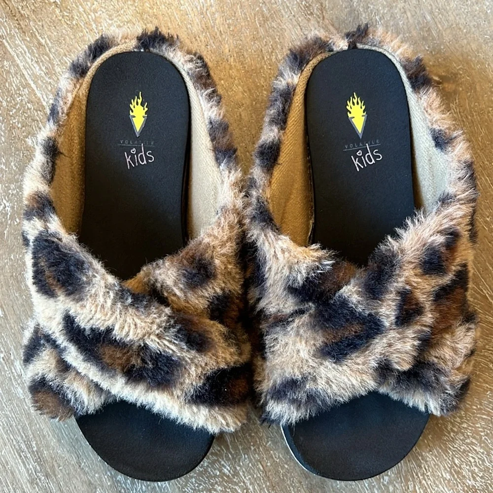 Volatile Natural Leopard Dreamer Slippers